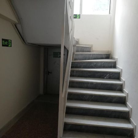 Apartment By The Beach ネオイ・エピヴァタイ エクステリア 写真