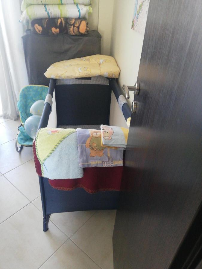 Apartment By The Beach ネオイ・エピヴァタイ エクステリア 写真
